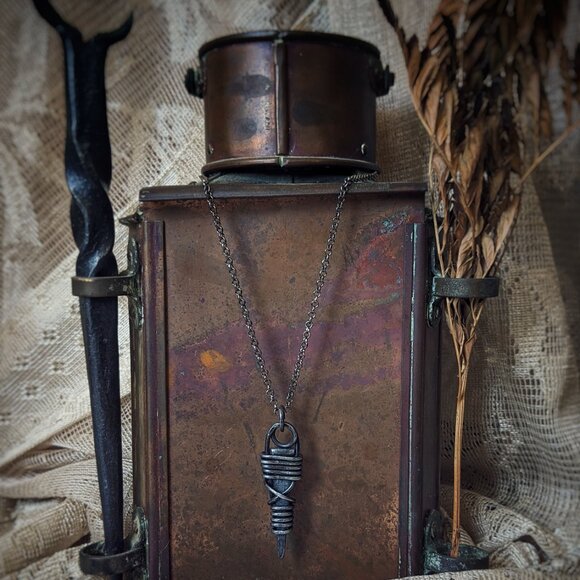 Witch Nail Necklace - Picture 5 of 5